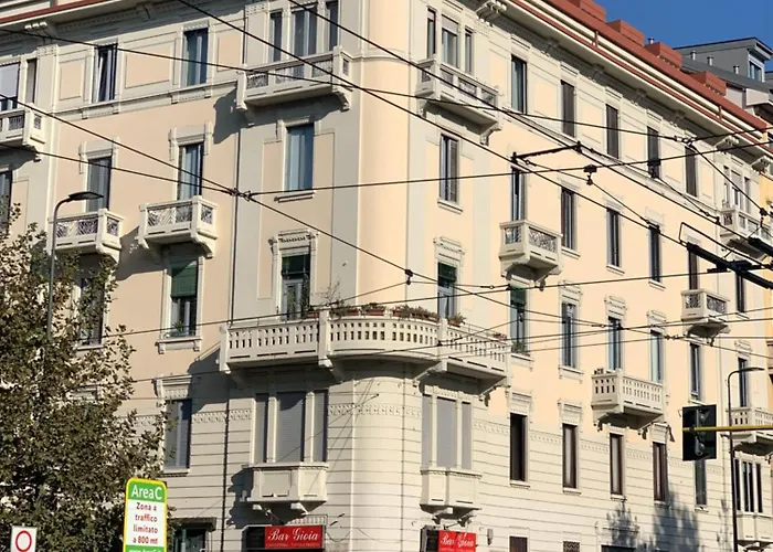 Stylish flat in Porta Romana-Fondazione Prada
